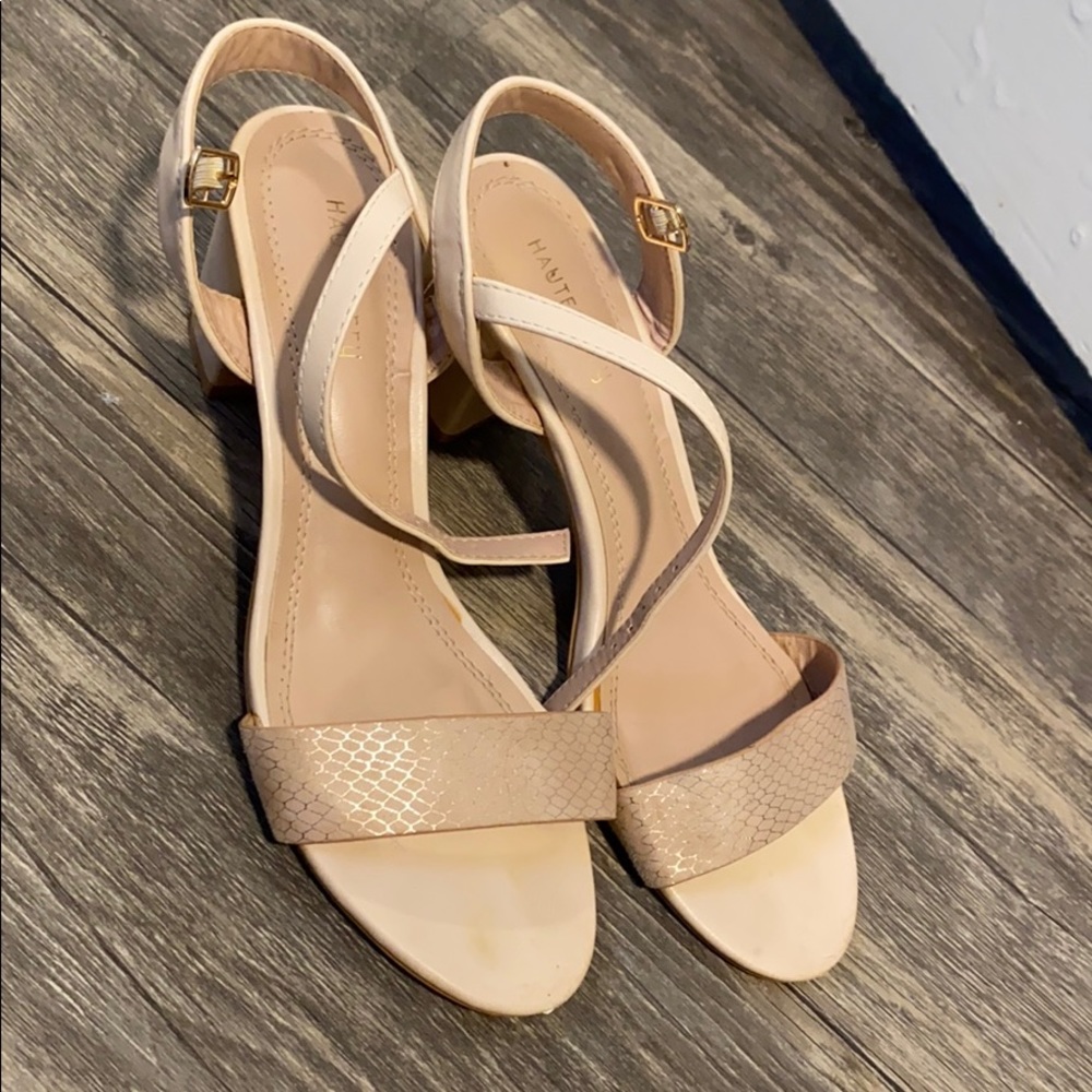 Light pink heel